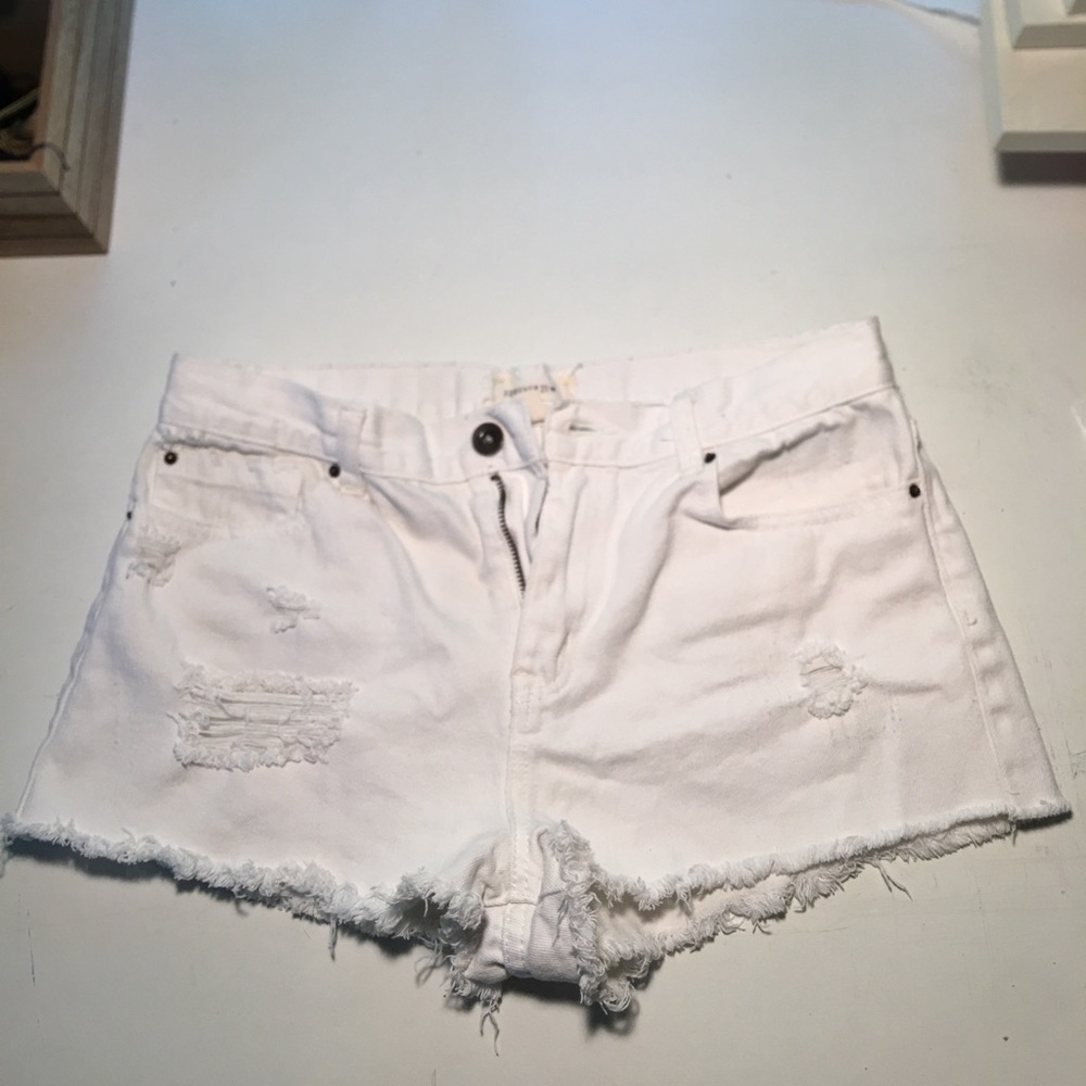 white high waisted shorts
